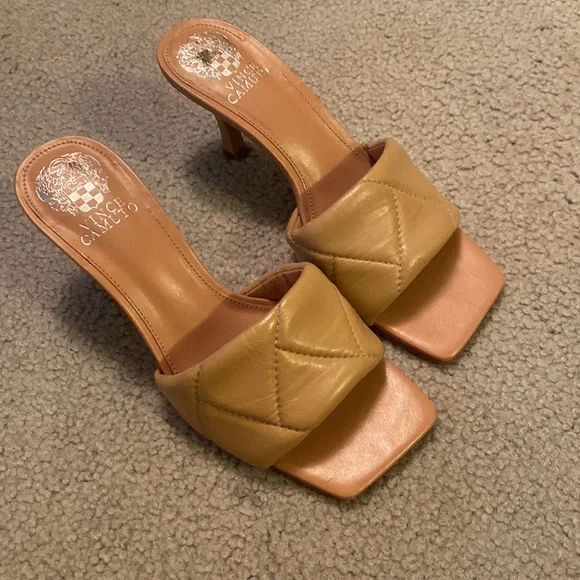 Vince Camuto tan heels. Size 7 - Picture 2 of 3